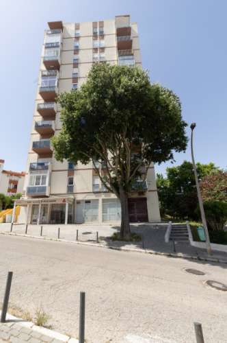 Loja para Arrendamento - Zona da Reboreda, Setúbal