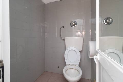 Loja para Arrendamento - Zona da Reboreda, Setúbal
