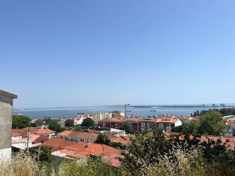 Loja para Arrendamento - Zona da Reboreda, Setúbal