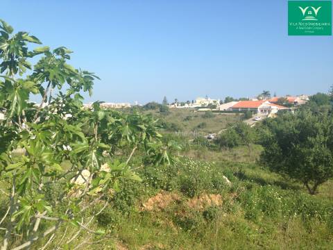 Lote em Matos Mouriscos