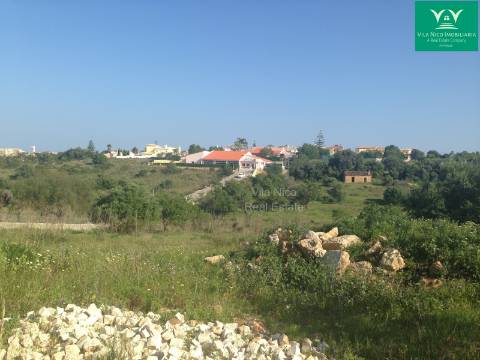 Lote em Matos Mouriscos
