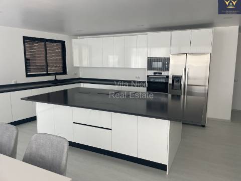 Vivenda Luxuosa em Alvor
