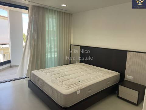 Vivenda Luxuosa em Alvor