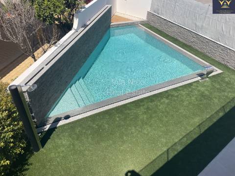 Vivenda Luxuosa em Alvor