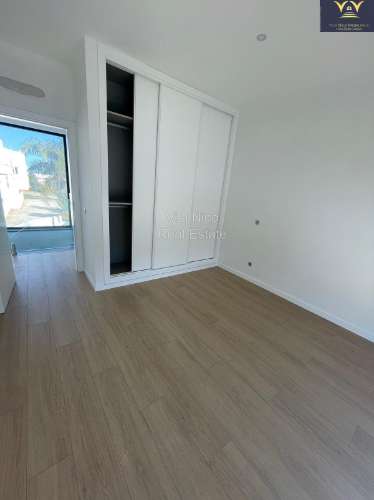 Vivenda T4 com Piscina e Garagem perto do Golf