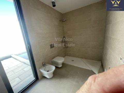 Vivenda T4 com Piscina e Garagem perto do Golf