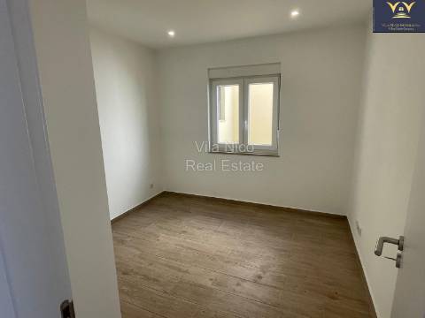 **Casa Típica Remodelada em Burgau - A 100 Metros da Praia! **