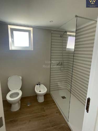 **Casa Típica Remodelada em Burgau - A 100 Metros da Praia! **