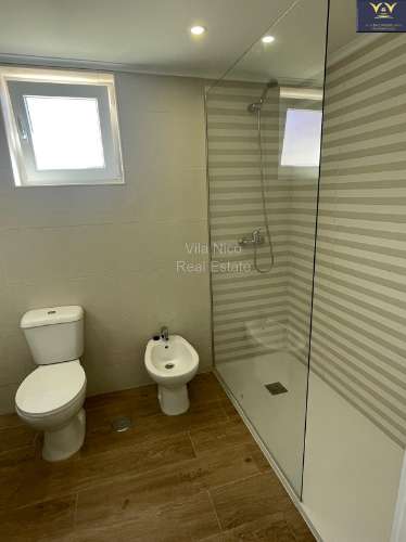 **Casa Típica Remodelada em Burgau - A 100 Metros da Praia! **