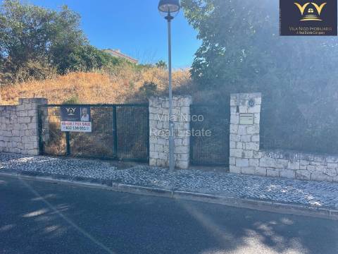 Terreno Urbanos na Urb Belmonte