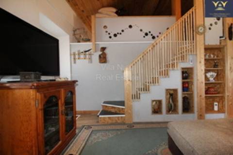 **Moradia Geminada em Estômbar com Vista para o Rio**