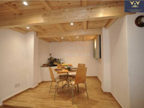 **Moradia Geminada em Estômbar com Vista para o Rio**