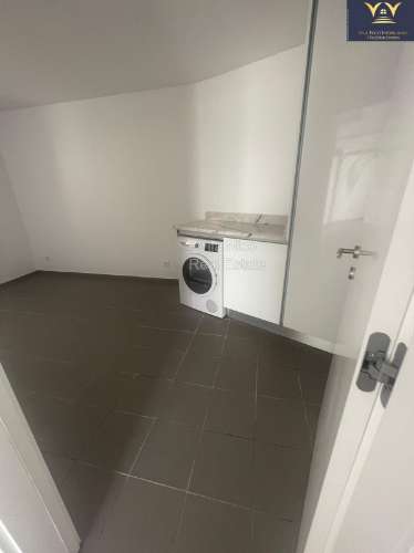 **Moradia Independente à Venda em Mexilhoeira Grande**