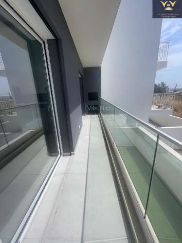 **Moradia Independente à Venda em Mexilhoeira Grande**