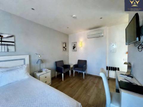 **Moradia Independente em Lagos - Oportunidade Única! **
