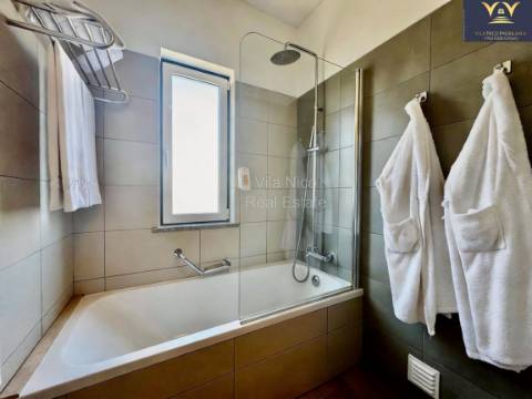 **Moradia Independente em Lagos - Oportunidade Única! **
