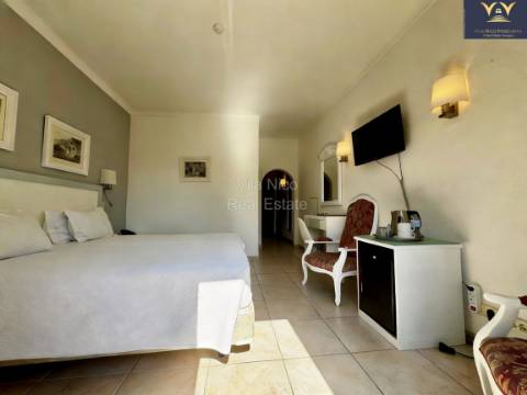 **Moradia Independente em Lagos - Oportunidade Única! **
