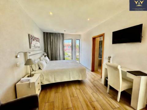 **Moradia Independente em Lagos - Oportunidade Única! **
