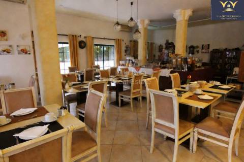 **Moradia Independente em Lagos - Oportunidade Única! **
