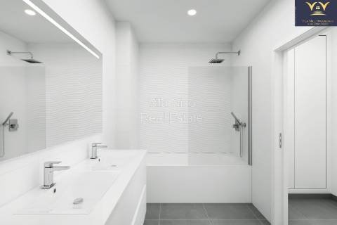 Apartmento com piscina privada no terrço e vista do mar