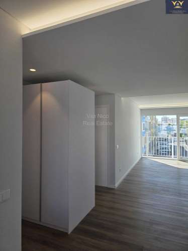 **Apartamento Penthouse 199 m2 de Luxo em Portimao**