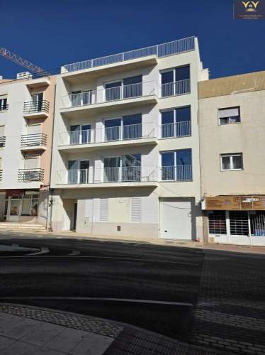 **Apartamento Penthouse 199 m2 de Luxo em Portimao**