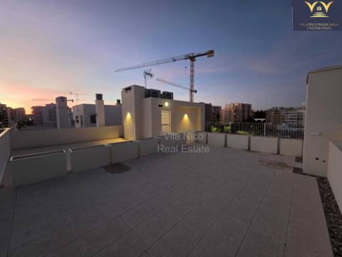 **Apartamento Penthouse 199 m2 de Luxo em Portimao**