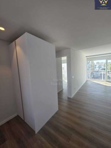 **Apartamento Penthouse 199 m2 de Luxo em Portimao**