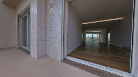**Apartamento Penthouse 199 m2 de Luxo em Portimao**