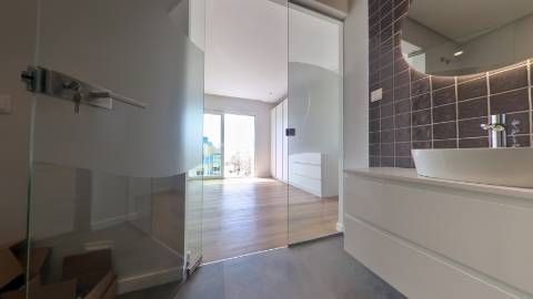 **Apartamento Penthouse 199 m2 de Luxo em Portimao**