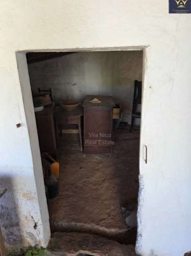 Casa com Lote de 9910 m2 com agua, luz e Saneamento