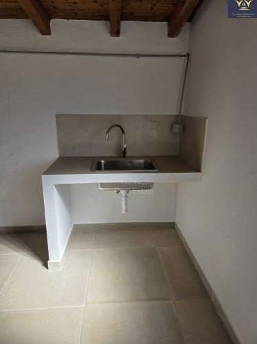 Casa com Lote de 9910 m2 com agua, luz e Saneamento