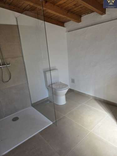 Casa com Lote de 9910 m2 com agua, luz e Saneamento