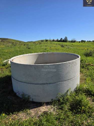 Casa com Lote de 9910 m2 com agua, luz e Saneamento