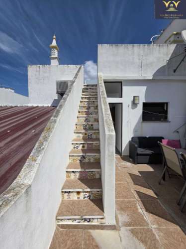 Casa / Moradia independente à venda em Rua 25 de Abril 22, Alvor