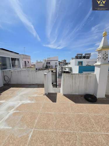 Casa / Moradia independente à venda em Rua 25 de Abril 22, Alvor