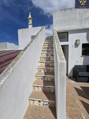 Casa / Moradia independente à venda em Rua 25 de Abril 22, Alvor