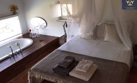 Propriedade Distinta na Sernadinha com Ambiente Natural Único com 10 000m2 e chão aquecido