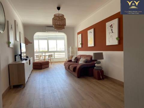 **Apartamento T2 com Vista Deslumbrante da Ria do Arade em Portimão