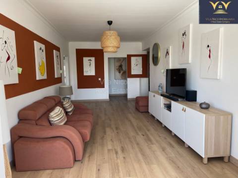 **Apartamento T2 com Vista Deslumbrante da Ria do Arade em Portimão