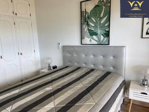 **Apartamento T2 com Vista Deslumbrante da Ria do Arade em Portimão