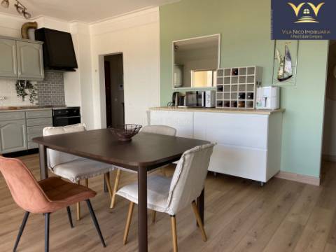 **Apartamento T2 com Vista Deslumbrante da Ria do Arade em Portimão