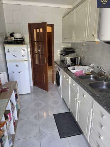T1+1 com Varanda Ampla e Piscina junto à Praia da Rocha