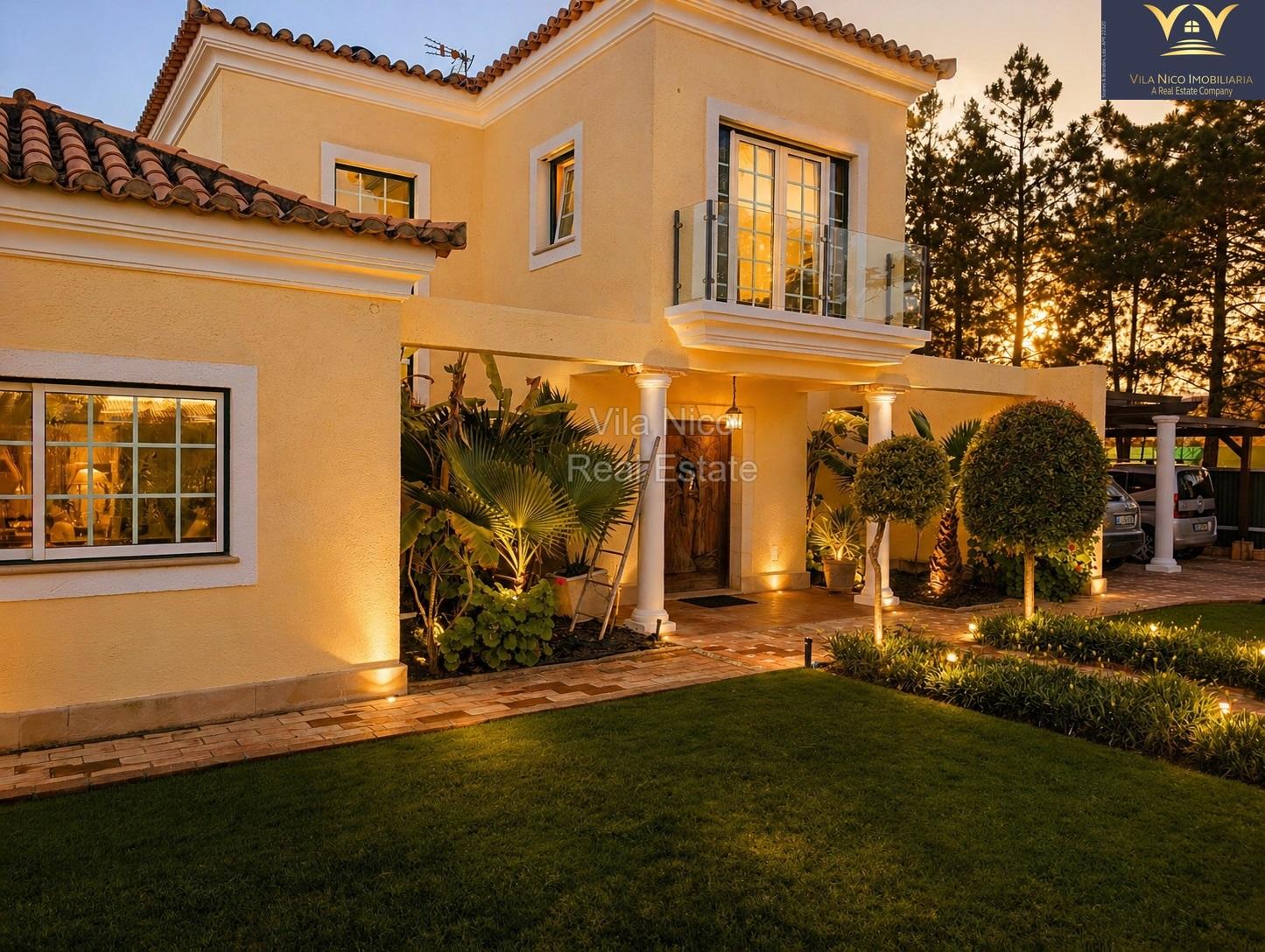 Elegante moradia isolada disponível para venda na prestigiada Urbanização Vila Sol
