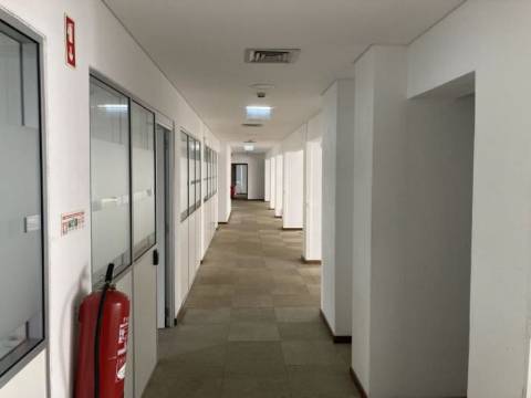 Escritório de Banco em Lisboa