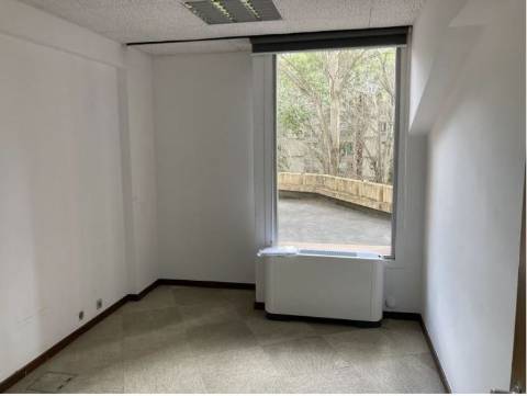 Escritório de Banco em Lisboa