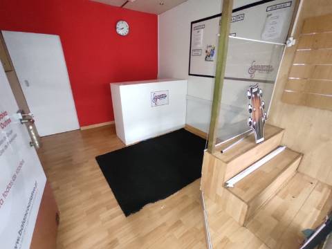 Loja em Centro Comercial no Cacém