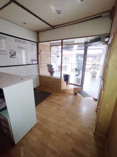 Loja em Centro Comercial no Cacém