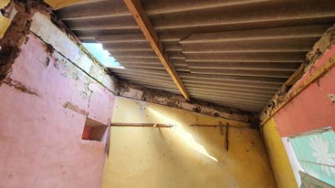 Moradia em Ruinas em Chão de Meninos, Sintra