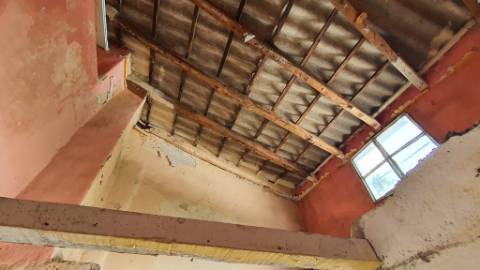 Moradia em Ruinas em Chão de Meninos, Sintra